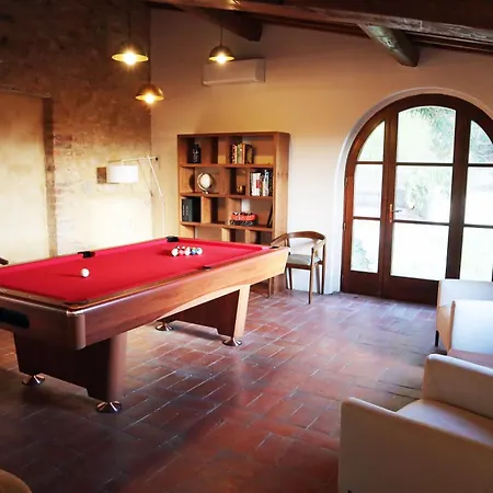 Lovely 6 Bed Tuscan * Villamagna (Pisa)