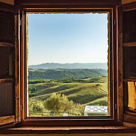 Lovely 6 Bed Tuscan Willa Villamagna (Pisa)