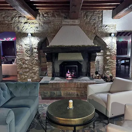 Lovely 6 Bed Tuscan Willa