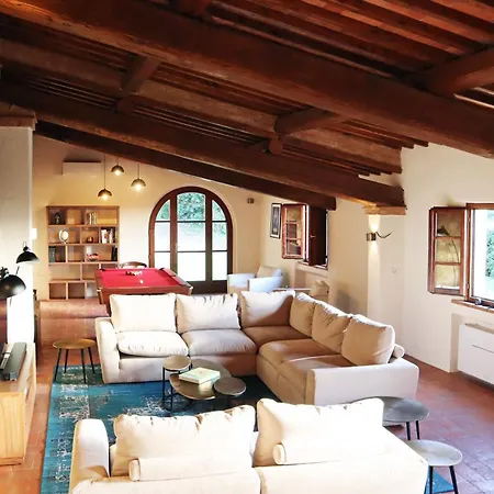 Lovely 6 Bed Tuscan * Villamagna (Pisa)