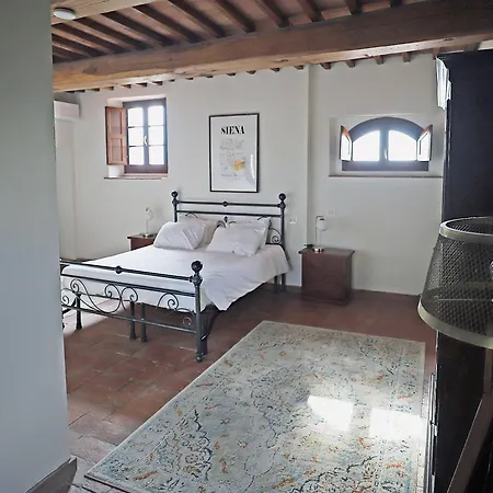 Lovely 6 Bed Tuscan Villa *