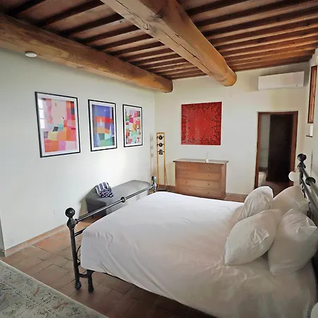 Lovely 6 Bed Tuscan Villa Villamagna (Pisa)