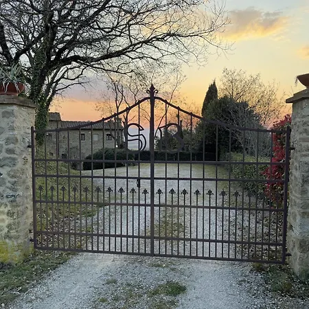 Villa Lovely 6 Bed Tuscan Villamagna (Pisa)