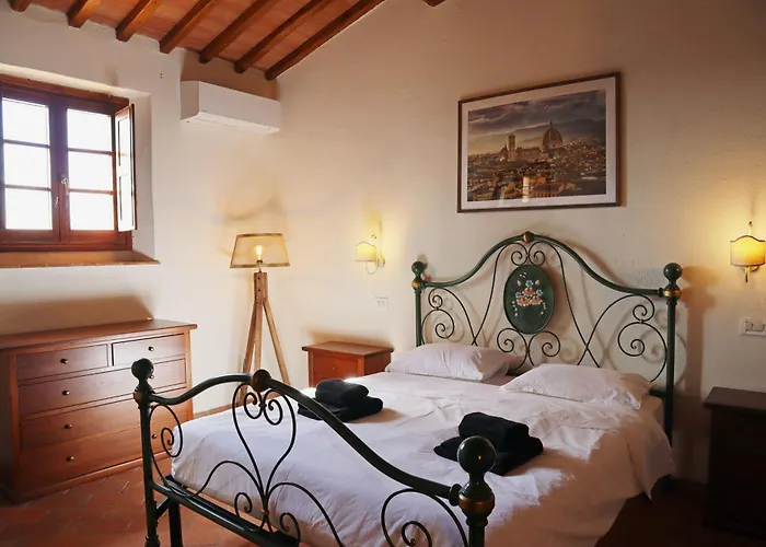 Villa Lovely 6 Bed Tuscan