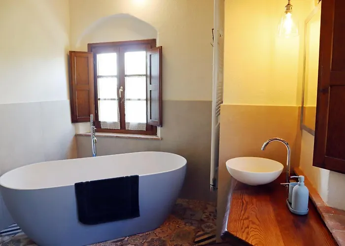Villa Lovely 6 Bed Tuscan *