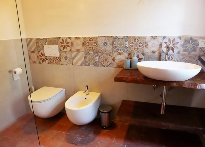 Lovely 6 Bed Tuscan Villa *